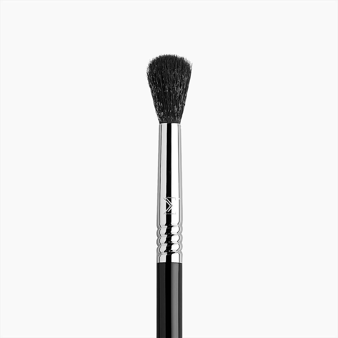 E40 - Tapered Blending Brush