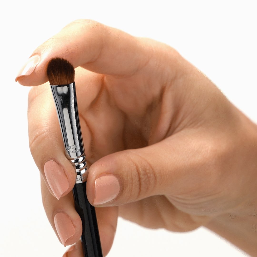 E57 - Firm Shader Brush