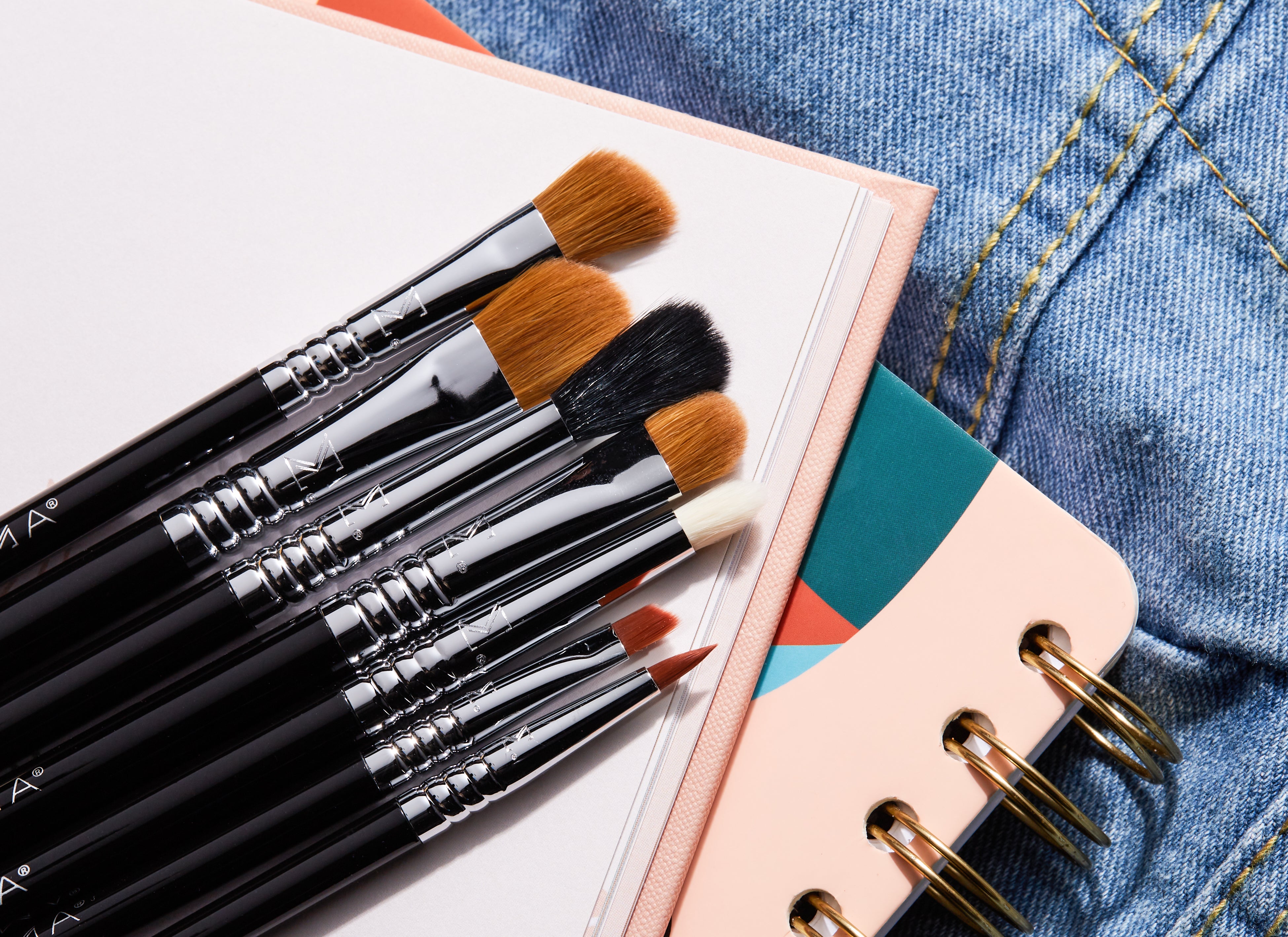 E65 - Small Angle Brush