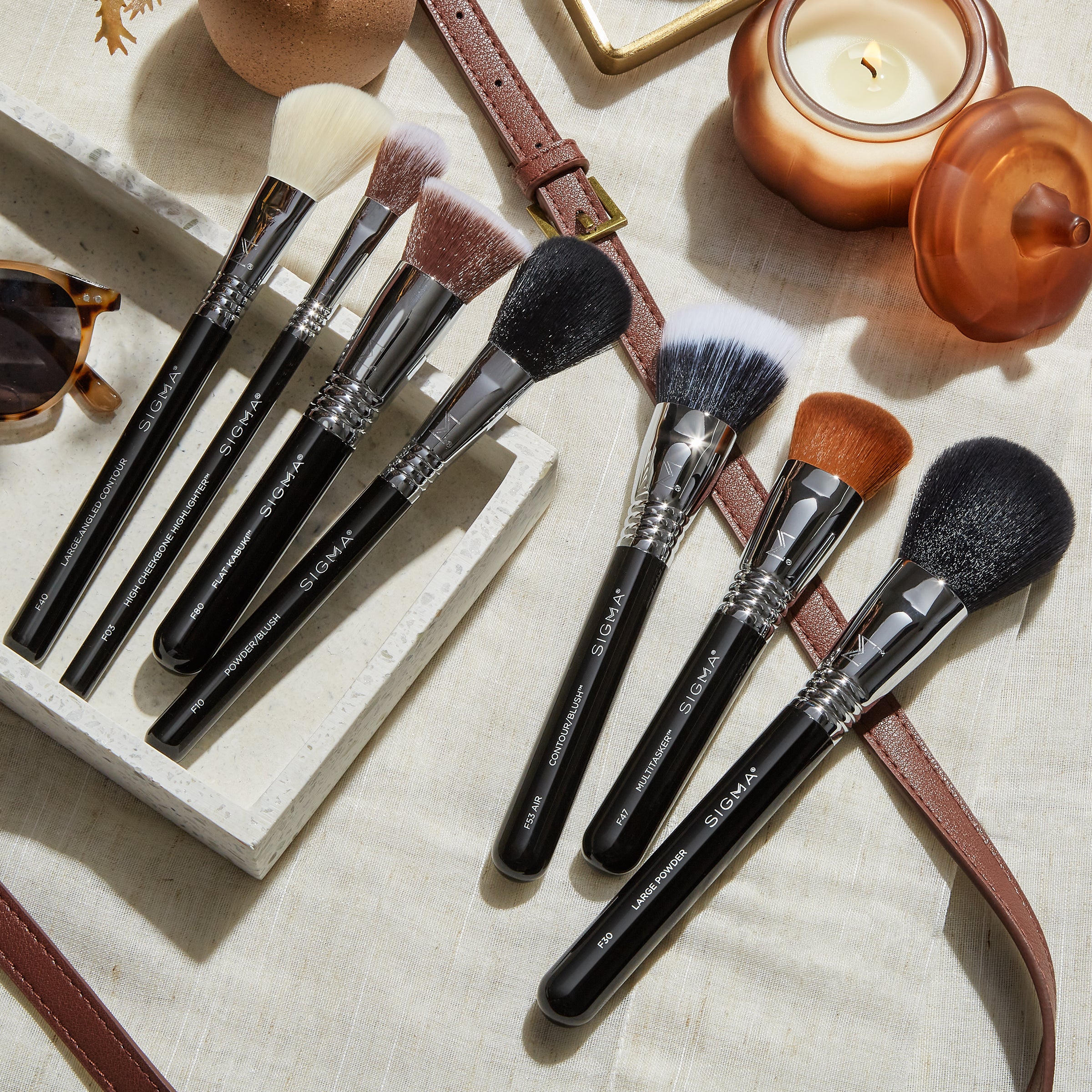 F40 - Large Angled Contour Brush