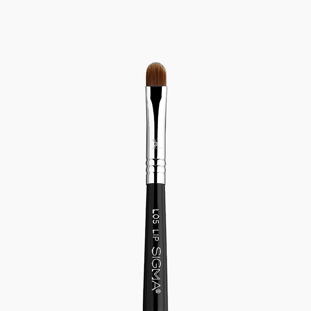 L05 - Lip Brush