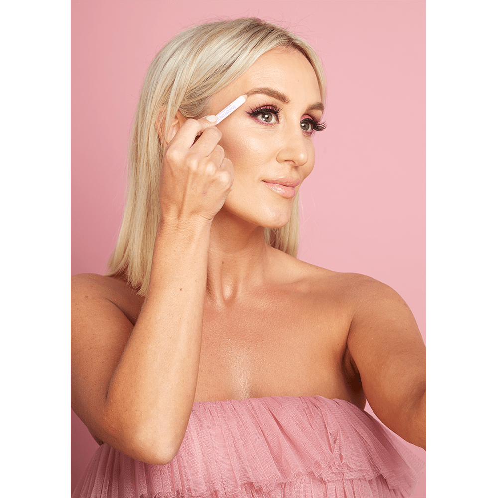Window Dressing Brow Kit (Medium to Dark)