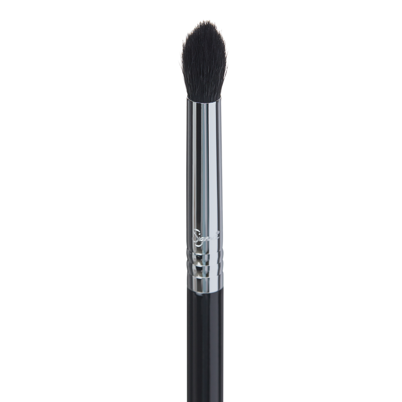 E45 - Small Tapered Blending Brush